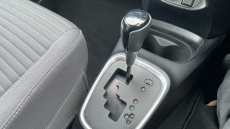 Toyota Yaris 1.5 VVT-i Icon 5dr CVT Petrol Hatchback